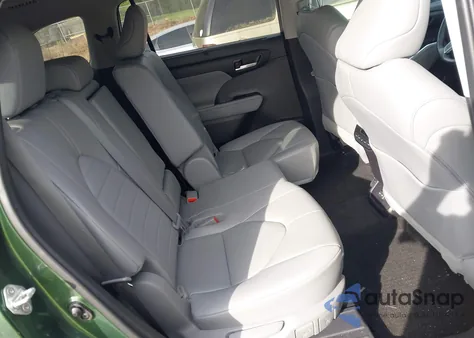 2023 Toyota Highlander Xle из США, поврежденный, VIN 5TDKDRBHXPS515888